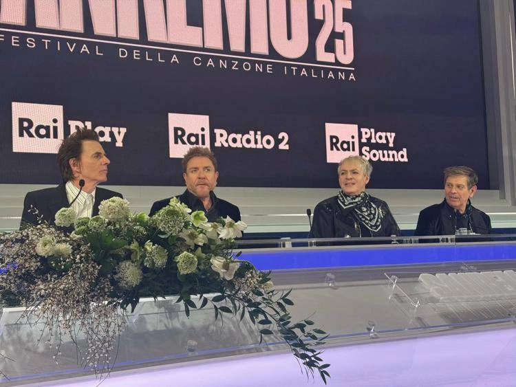 Sanremo 2025, i Duran Duran tornano dopo 40 anni. Simon Le Bon: "Perso per i Maneskin"