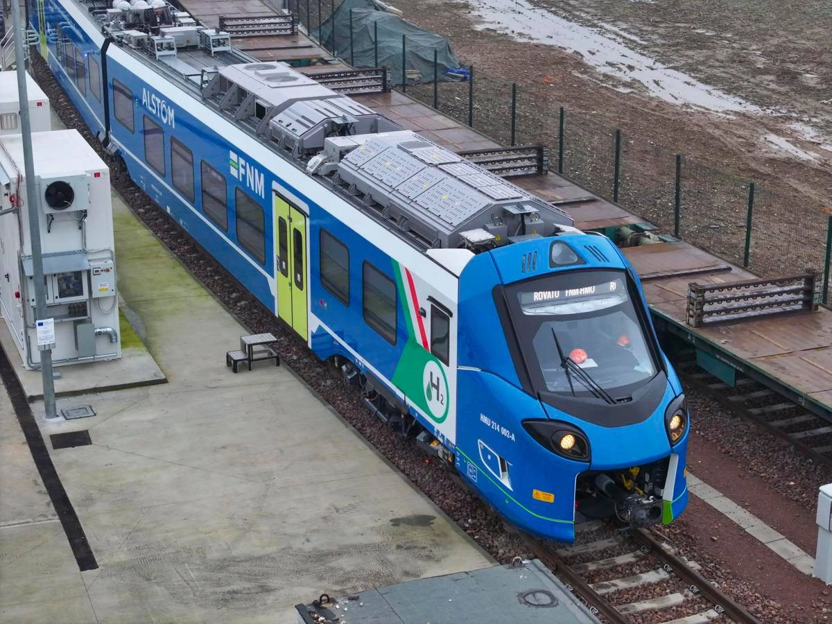 A Rovato test di rifornimento per treno a idrogeno, primo in Italia