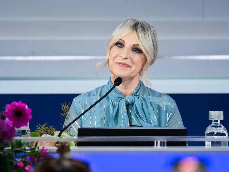 Sanremo 2025, Katia Follesa: chi è la co-conduttrice della terza serata del Festival