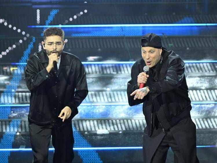 Rocco Hunt e Clementino a Sanremo 2025 - Ipa