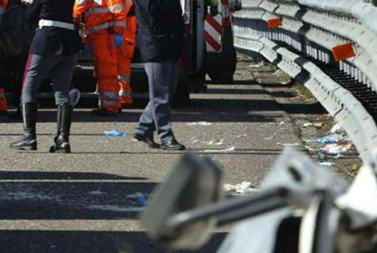 Incidenti: 3 morti nel Siracusano, sindaco Adrano ‘lutto cittadino per immane tragedia’