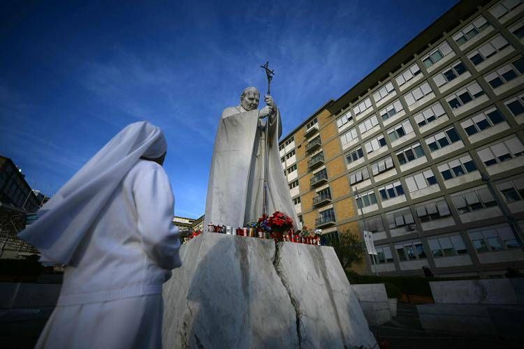 Il policlinico Gemelli dove è ricoverato il Papa - (Afp)