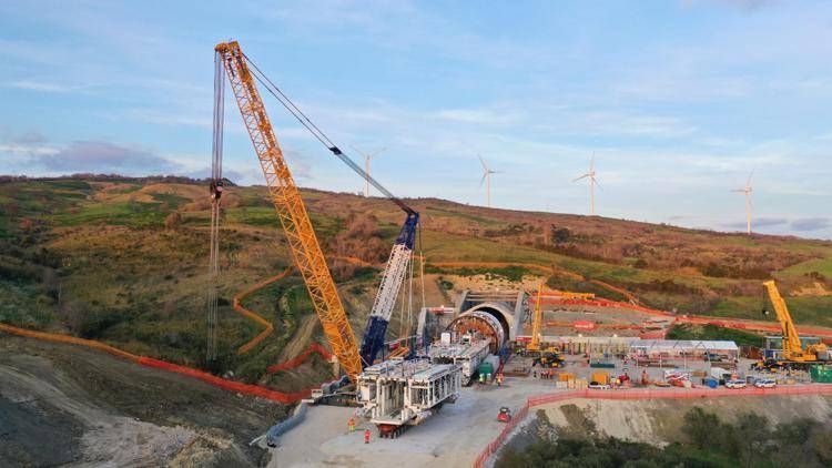 Webuild, avviati oggi i motori della Tbm 'Partenope'