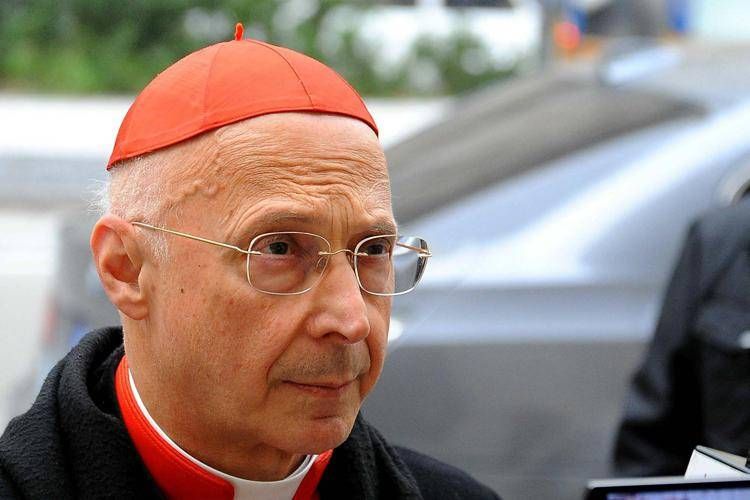 Papa, cardinal Bagnasco: "Dimissioni? Tormenti inutili, prego perché Francesco guarisca"