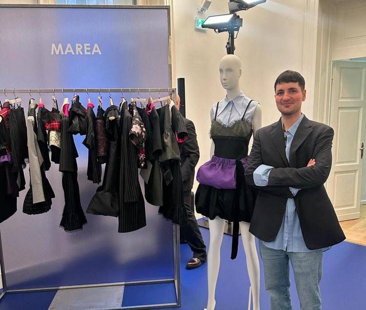 Giuseppe Della Monica con il suo brand Marea al Fashion Hub