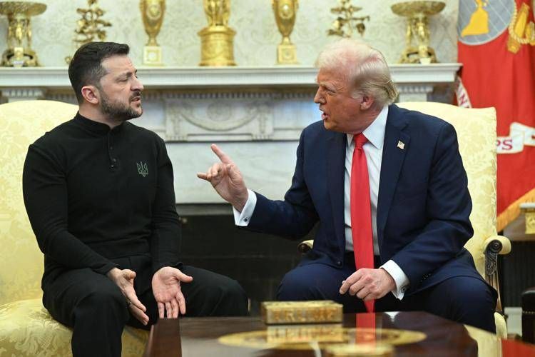 Volodymyr Zelensky e Donald Trump alla Casa Bianca (Afp)