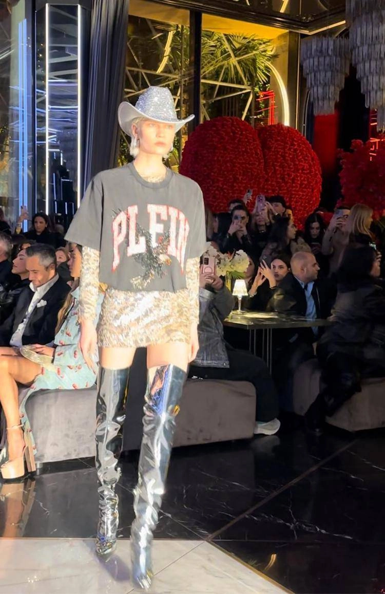 Una delle uscite di Philipp Plein per la prossima stagione autunno-inverno