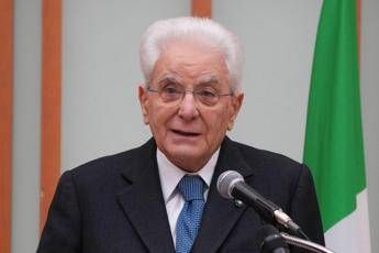 Ucraina, Mattarella: "Prematuro parlare di invio militari italiani"