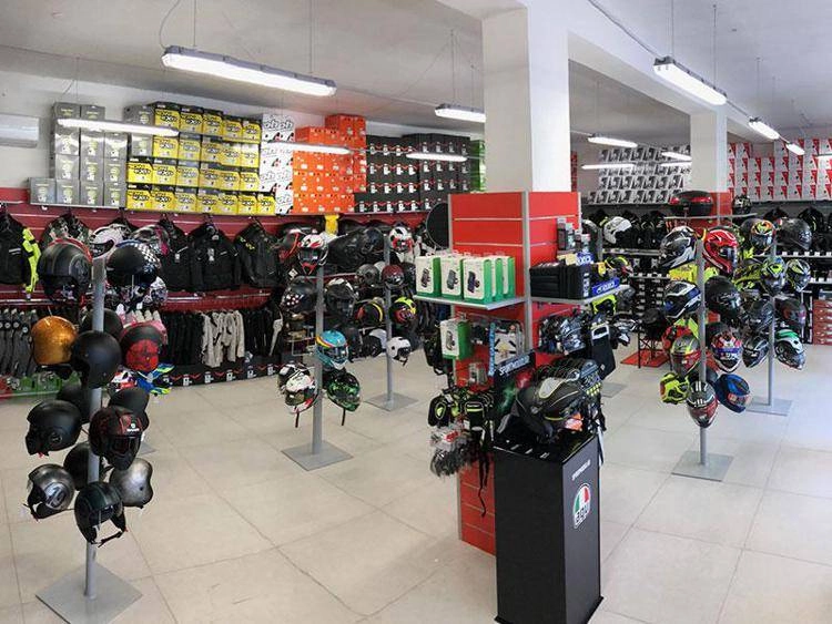 Motoabbigliamento.it: capi tecnici e accessori per motociclisti, espressione dei top brand del settore