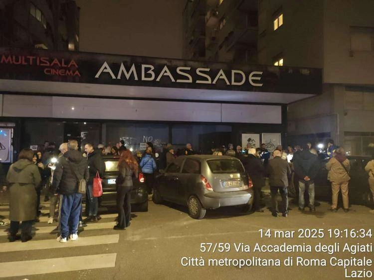 Insieme, andiamo fino in fondo. Assemblea pubblica per salvare il cinema Ambassade