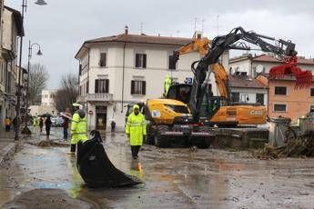 Maltempo in Toscana, meteo migliora ma in 14 comuni ancora persone isolate