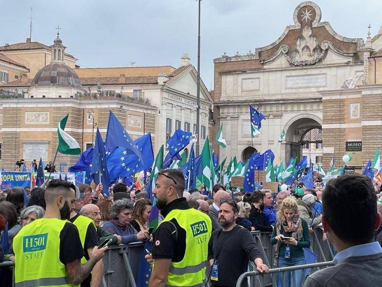 Piazza del Popolo, manifestazione per l'Europa