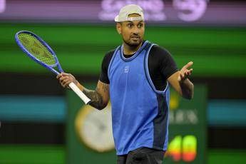 Kyrgios, sfida con un bambino a Miami: Nick senza pietà - Video