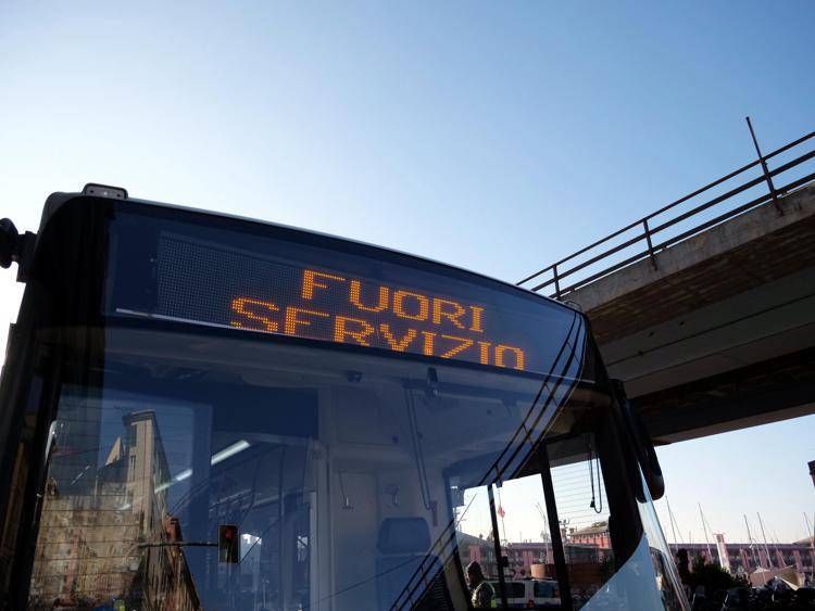 Autobus durante lo sciopero - Ipa