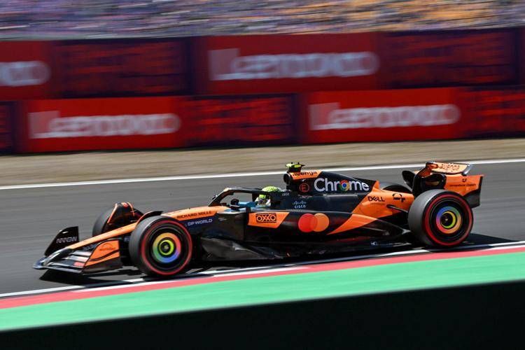 Lando Norris con la McLaren - Afp