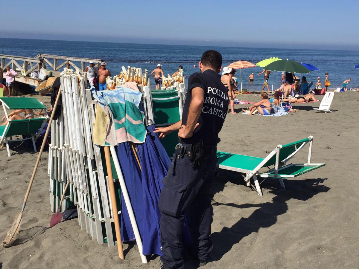 Ostia Ombrelloni E Sdraio A Noleggio Su Spiaggia Libera