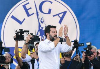Il sondaggio: Salvini ancora in testa, Pd al 20,2%