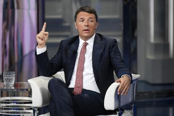 Renzi a Conte: Non faccio il fenomeno, aiuto il Paese