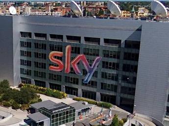 Sky apre la sua rete di negozi in Italia