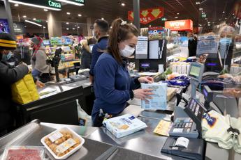 Covid e spesa, come 'proteggersi' al supermercato