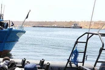 La smentita di Msf: Ocean Viking non sbarcherà a Tripoli