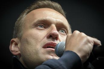 Navalny esce dal coma farmacologico