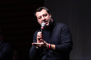 Salvini: Nessuno provi a spalancare i cancelli delle galere