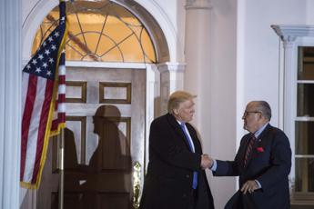 Usa, Giuliani ha chiesto la 'grazia preventiva' a Trump